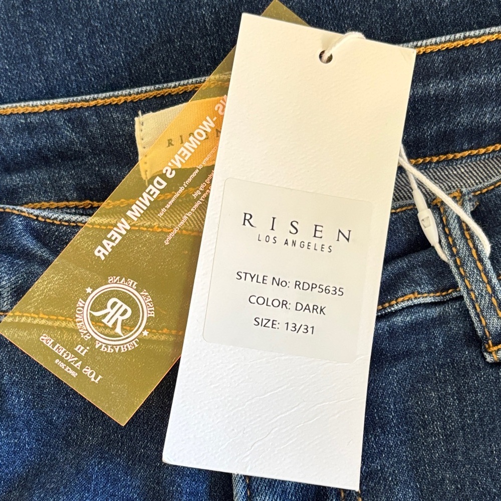 RISEN High Rise Side Shadow Seam Detail
Slit Flare Jeans RDP5635 Size 13 / 31 - Picture 11 of 11
